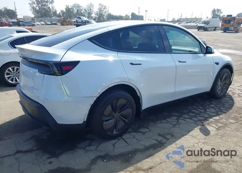 2026 Tesla Model Y Long Range Dual Motor All-Wheel Drive/Long Range Launch Series из США, поврежденный, VIN 7SAYGDEE9TF365960